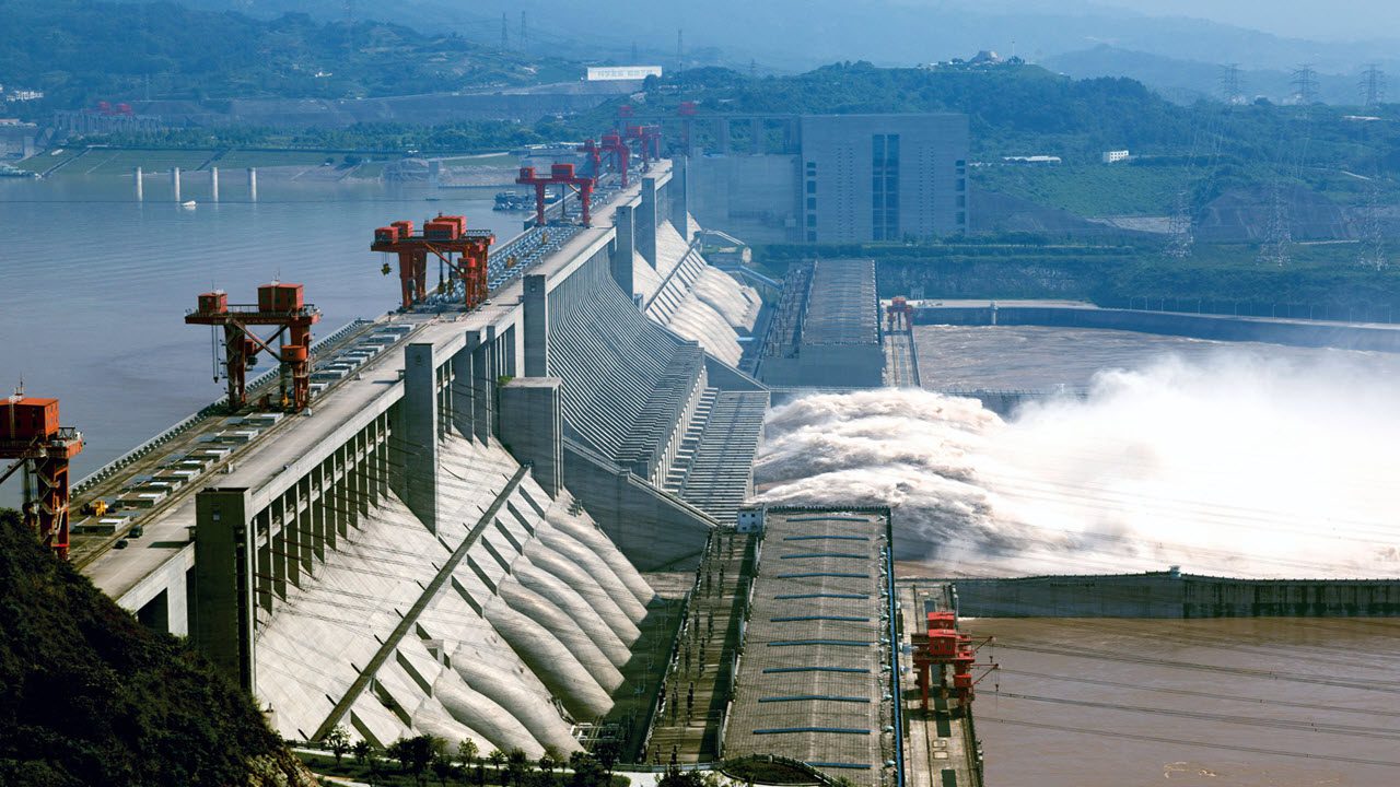 China blasts dam to release floodwaters