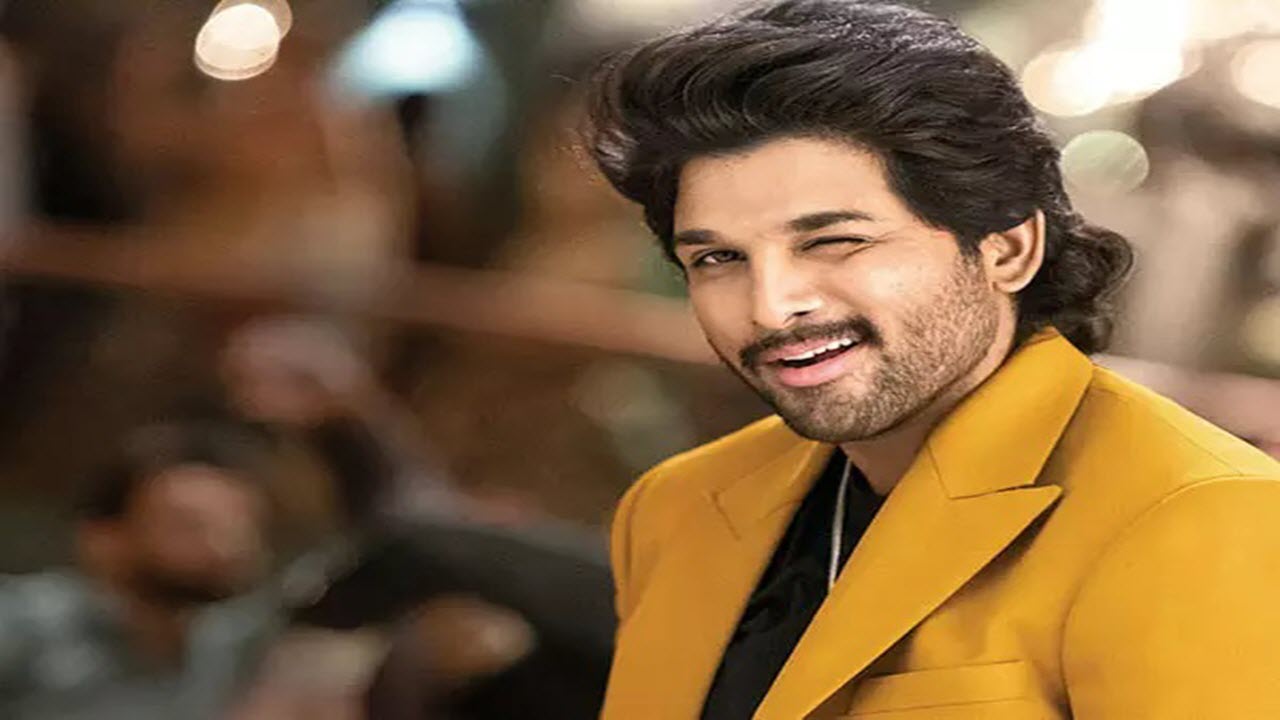 Is Allu Arjun a film record with 30 crore views on YouTube