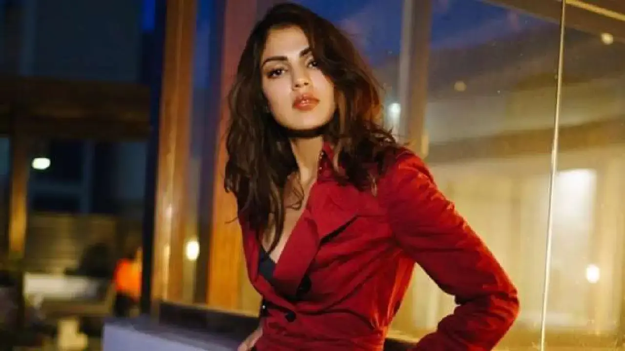 ரியா சக்ரவர்த்தி / Rhea Chakraborty