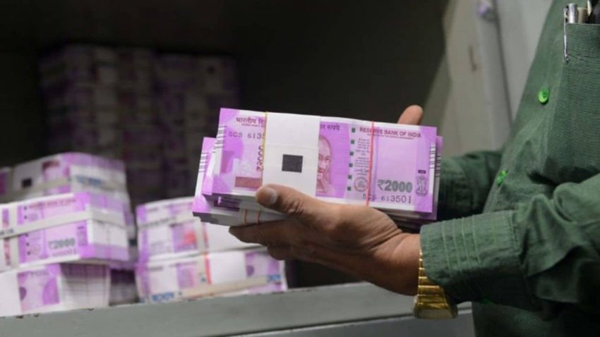 Rs. 2000 notes will no longer be available at ATMs!!!