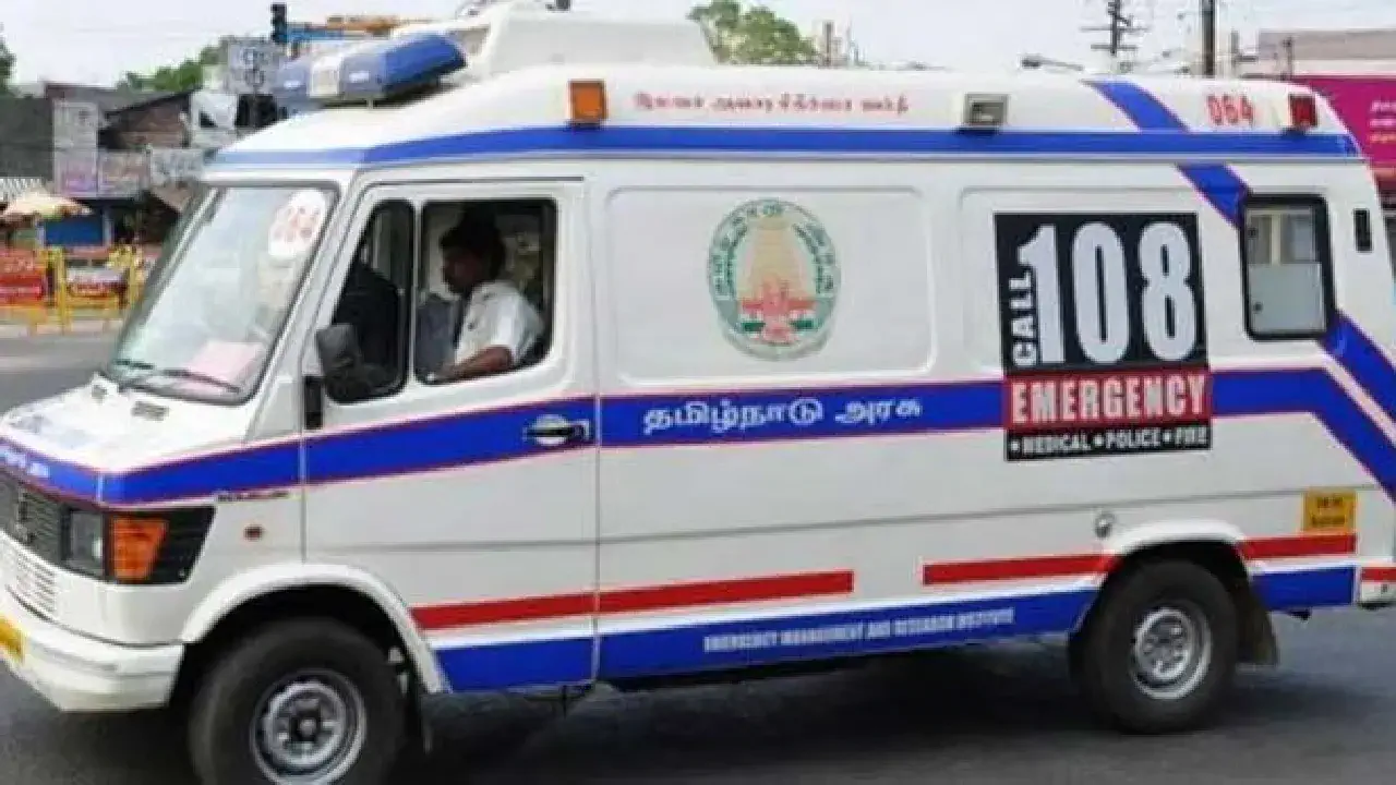 Twin babies born in 108 ambulances in the dense Satyamangalam forest area !!!