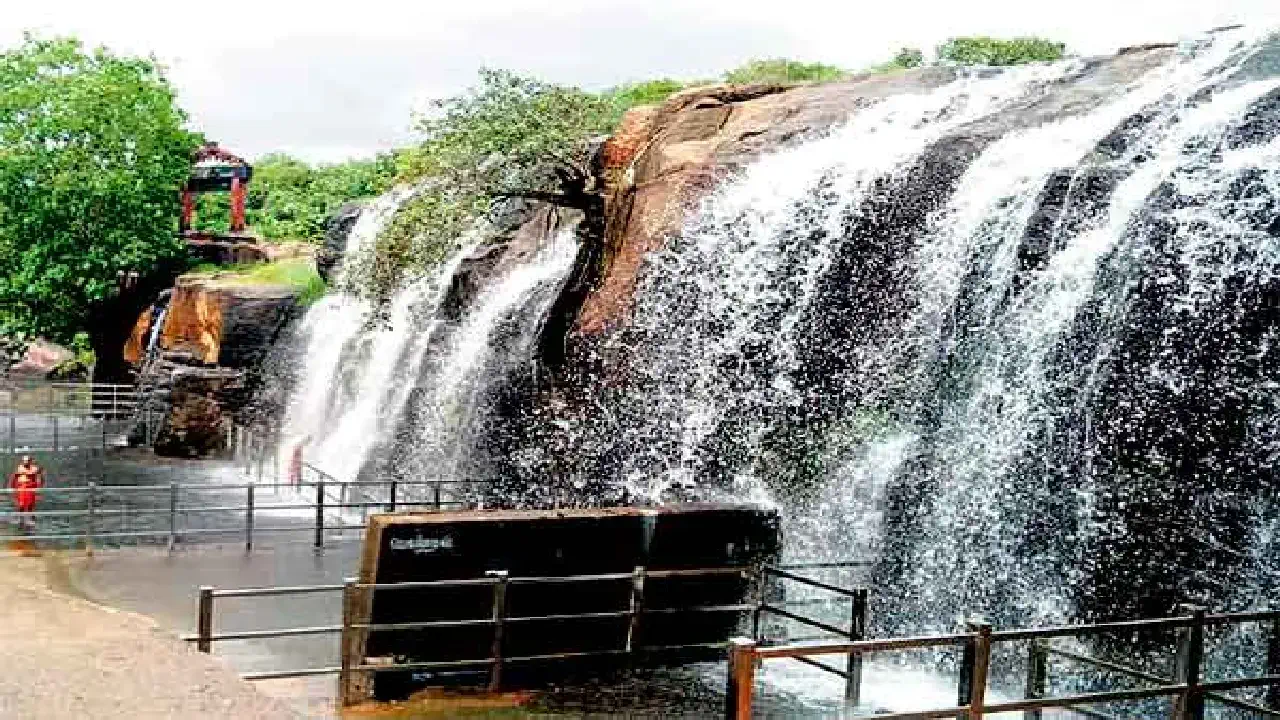 Tirprappu Falls Kanyakumari