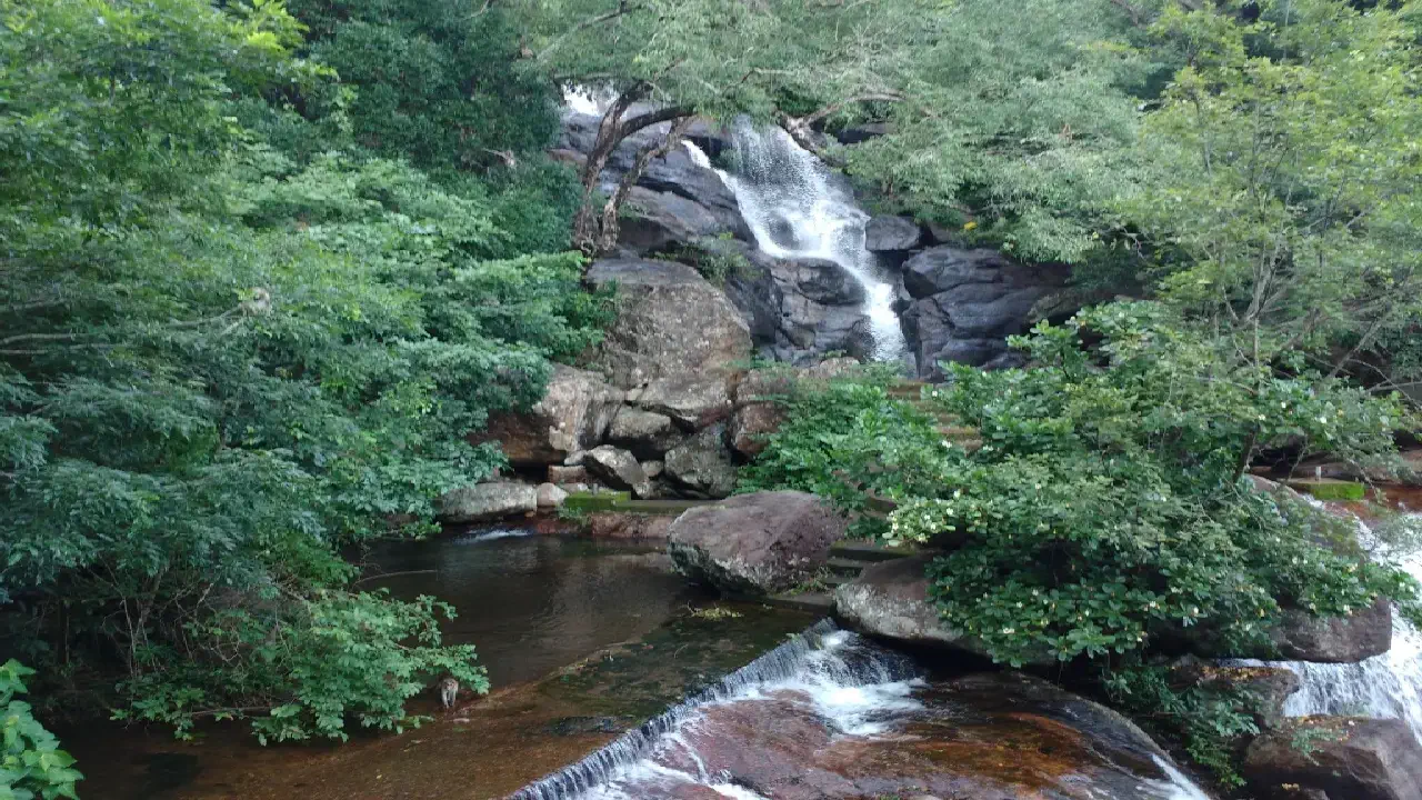 Ulakkaiyaruvi Falls Kanyakumari